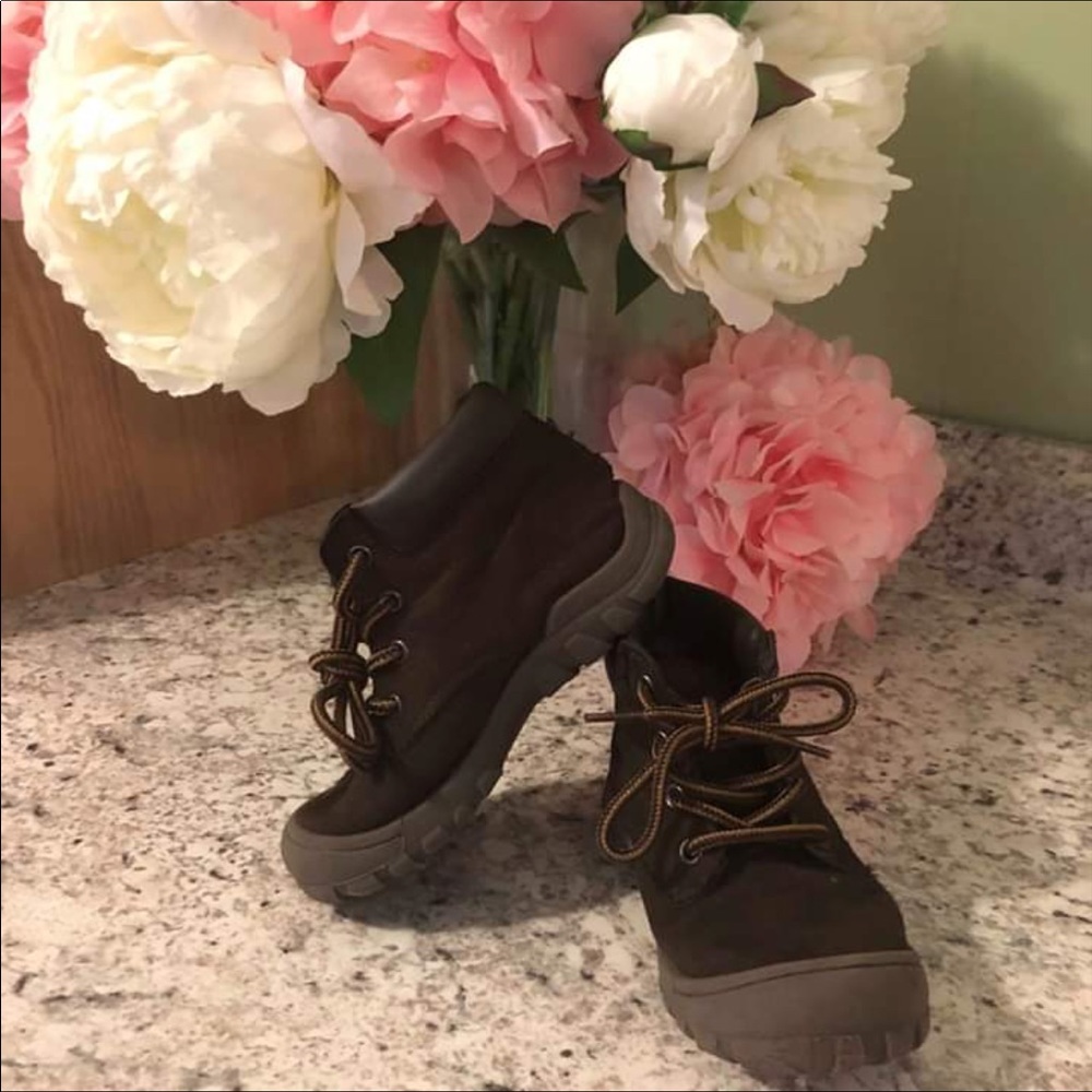 Kids OshKosh boots